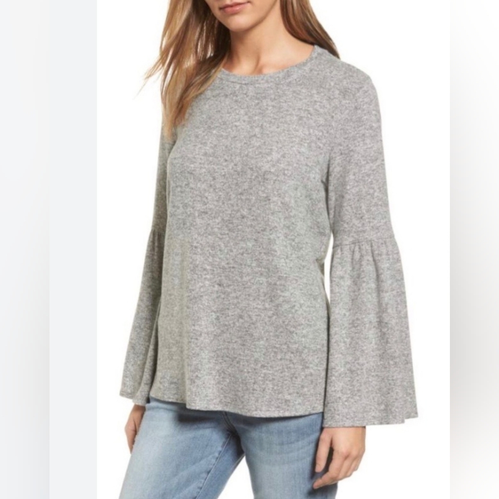 Vero Moda Light Gray Bell Sleeve Pullover Top Medium Relaxed Chic Long Sleeve